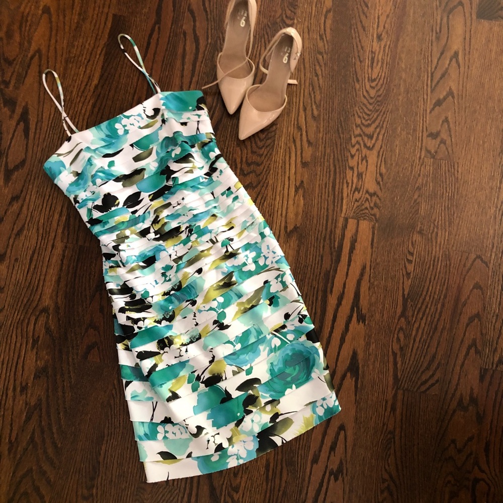💕3for$15💕 Fitted Ruffled Dress